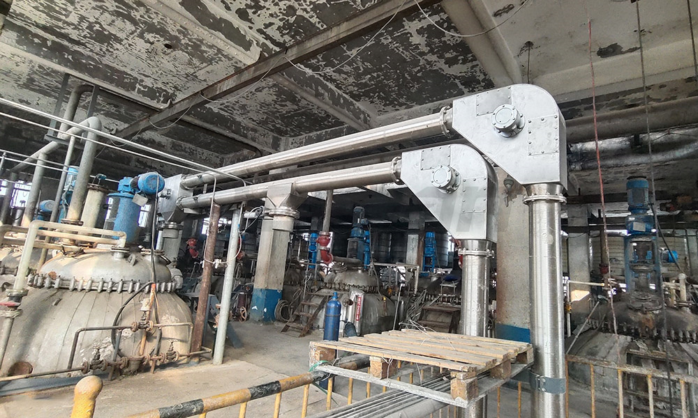 某公司管鏈機項目現(xiàn)場